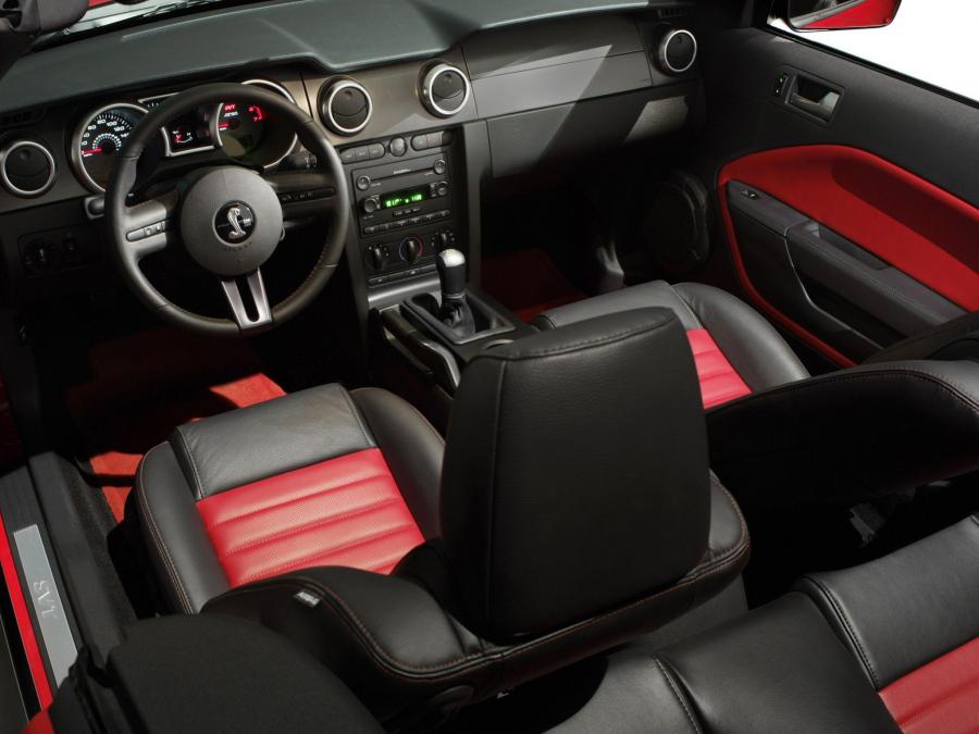  Shelby GT500 Convertible 2005 года  (фото 9 из 12)